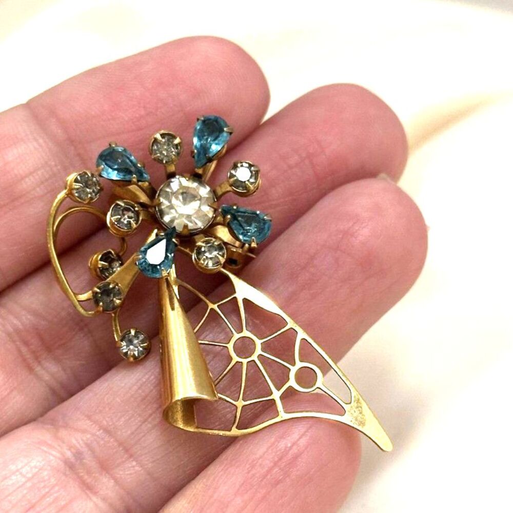 Retro Gold Tone Brooch with Blue and clear rhinestones